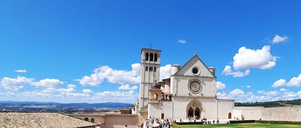 Assisi__Szent_Ferenc_bazilika.jpg