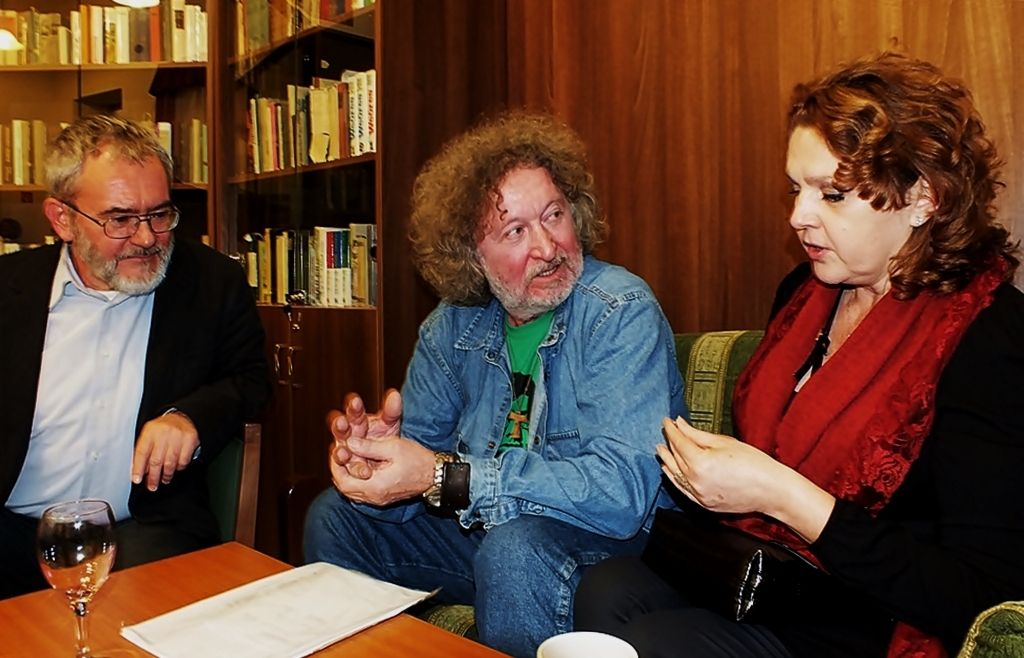 A zsűri tanácskozik